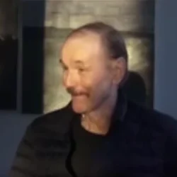 Названа причина смерти одного из основателей «Митьков» Шинкарева