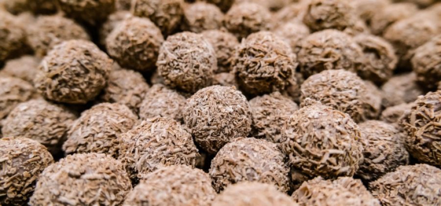 Нутрициолог предупредила, чем грозит переедание сладостей