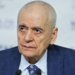 Онищенко объяснил, почему четвертая стадия рака пока остается приговором