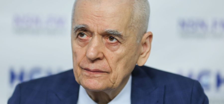 Онищенко объяснил, почему четвертая стадия рака пока остается приговором