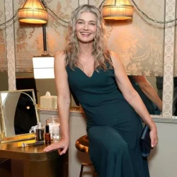 Отметила 61-летие в бикини и готовится к свадьбе: Паулина Поризкова удивила поклонников