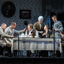 Петренко, Стречина, Низовой… В Малом театре поставили «Белую гвардию»