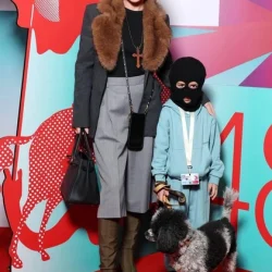 Почему младший сын Гай Германики появляется на светских премьерах в балаклаве?