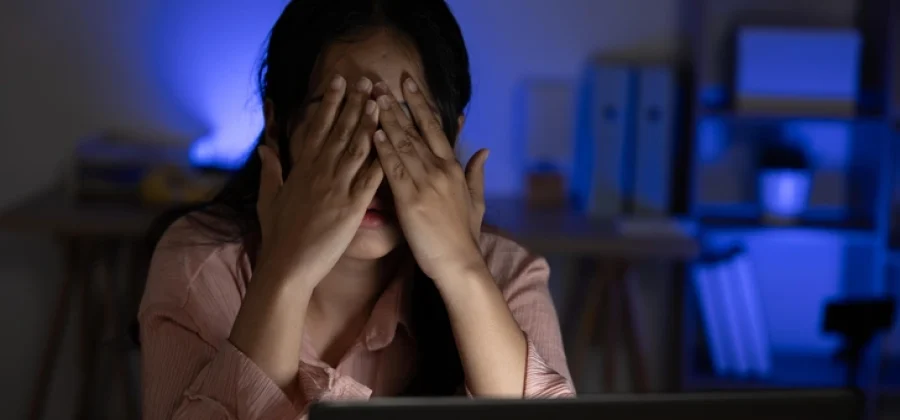 Жену бизнесмена Аллаярова нашли голой у подъезда дома: перед смертью она могла проводить ритуал?