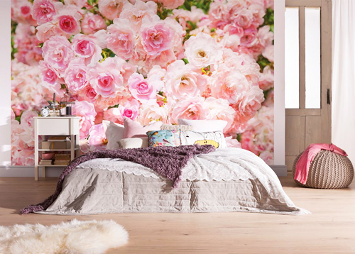 Фотообои для спальни с фотографиями роз - отличное решение!