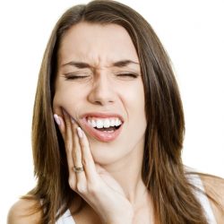 Могут ли болеть зубы после отбеливания?
