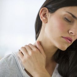 Может ли подниматься температура при шейном остеохондрозе?