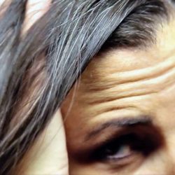 10 средств, чтобы остановить поседение волос у женщин